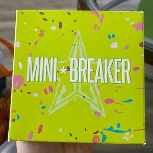 Jeffree Star - Mini Breaker Eye Shadow Palette NEVER USED